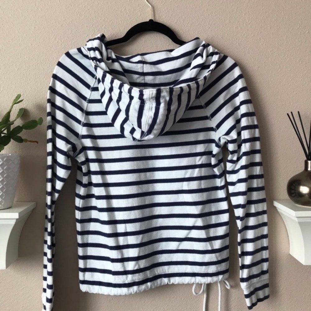 Bundle Striped American Eagle Sweatshirts - Picture 7 of 11